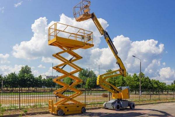 Hur förhindrar jag problem med hydraulcylindern för bomlyft?