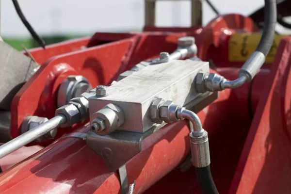 Vad får hydrauliska cylindrar att inte gå ner?
