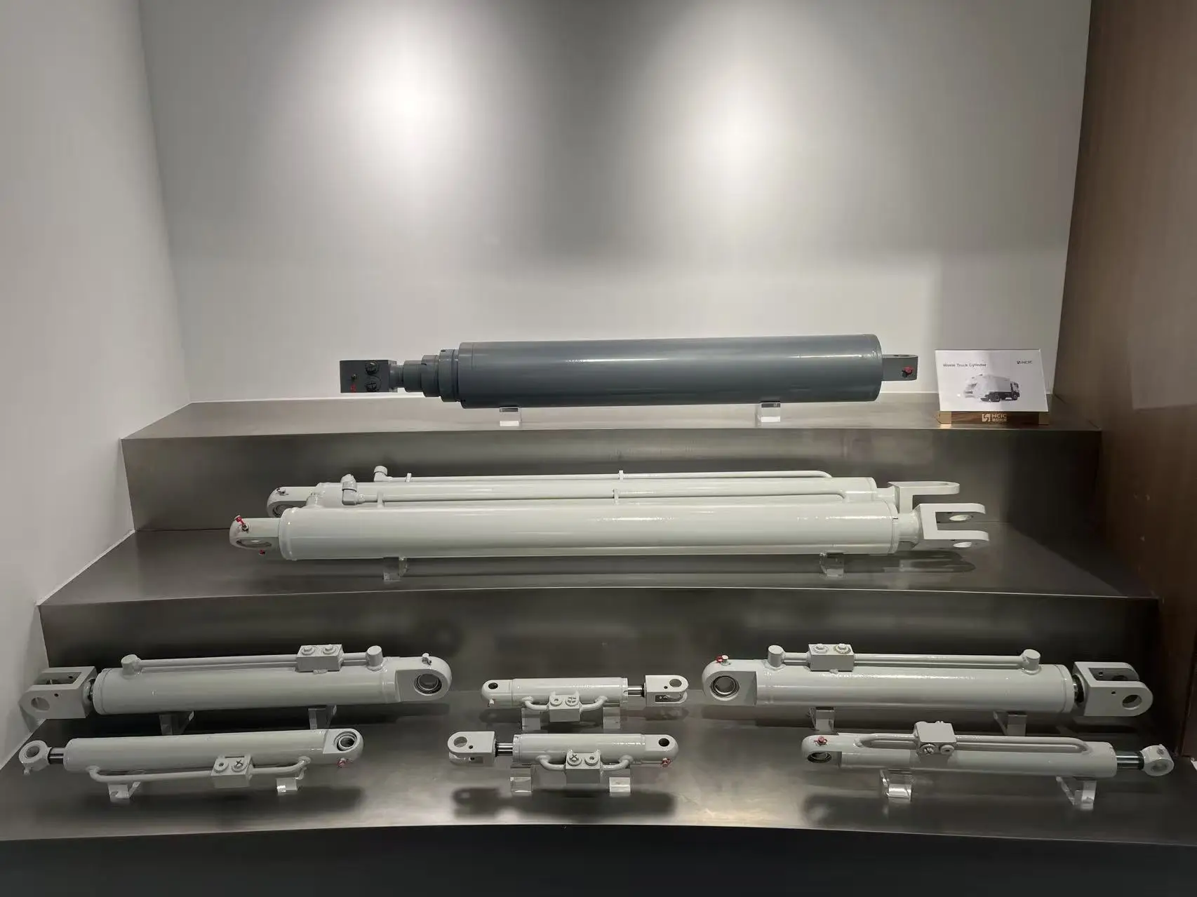 hydraulic cylinders